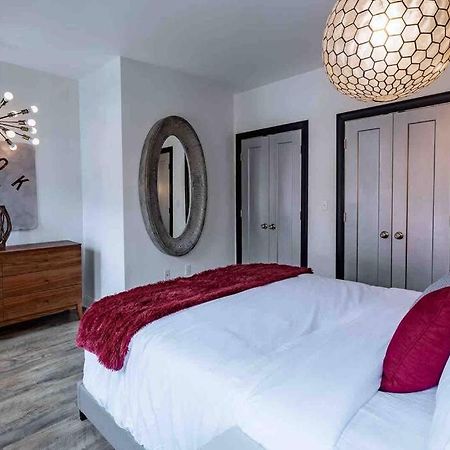 King Bed / Free Parking / Bbq / Fire Pit / Arcade Villa Питсбърг Екстериор снимка